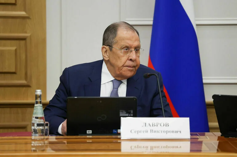Лавров назвал условие для встречи Путина с Зеленским