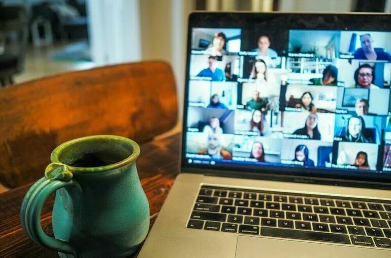 Россияне жалуются на сбои в работе Google Meet