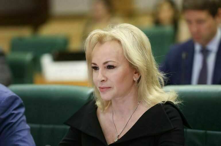 Эксперт: Циничные слова Зеленского о Крыме не согласуются с нормами морали