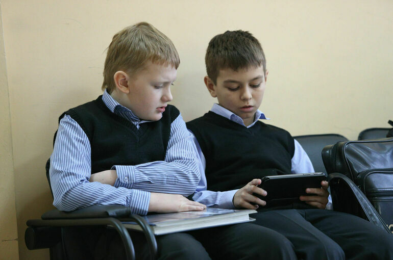 Кравцов: Модель оценки за поведение в школах определят до конца года