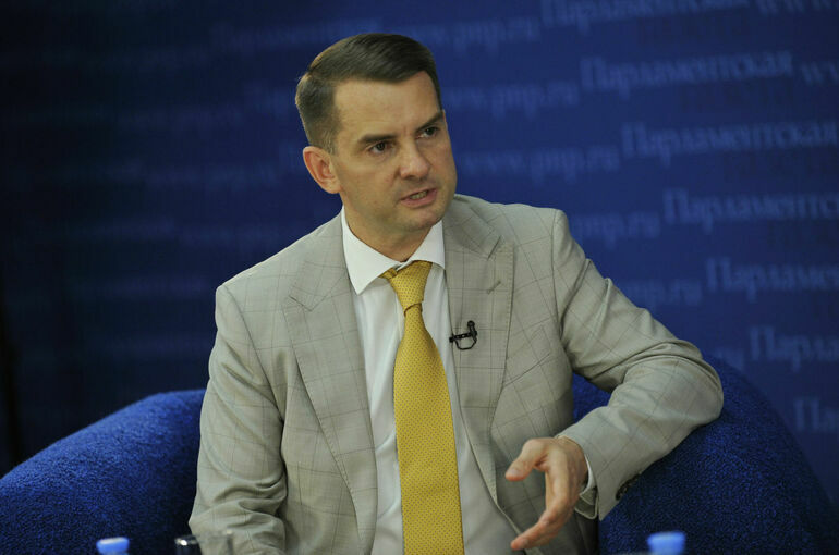 Депутат Нилов: Медики-целевики должны отрабатывать взятые на себя обязательства