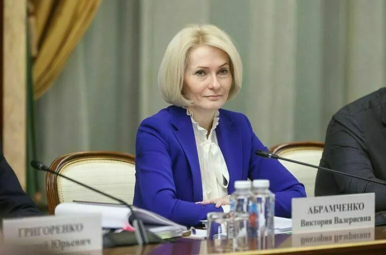 Депутат Абрамченко: Молодежь по-прежнему мечтает о карьере в бизнесе и финансах