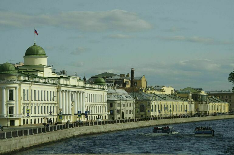 В Петербурге половина детей мигрантов не сдали экзамен в школу
