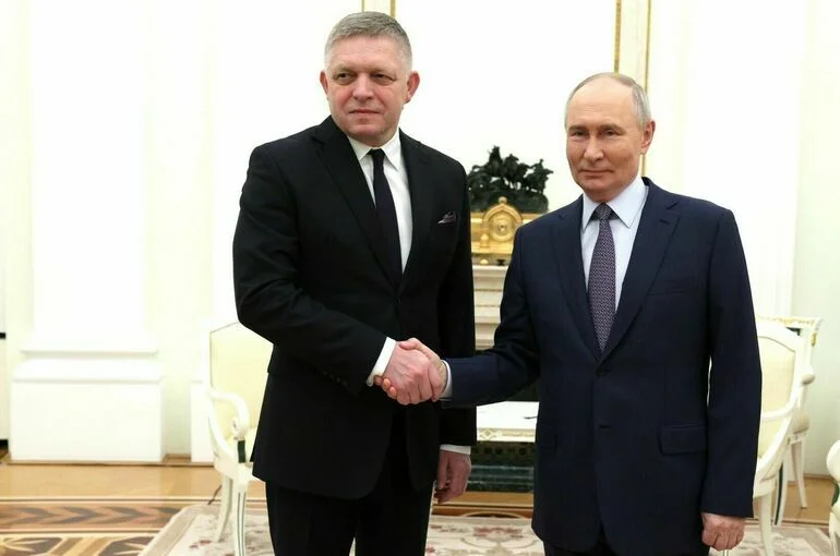 Фицо встретится с Зеленским после переговоров с Путиным и Си Цзиньпином