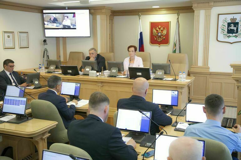 В повестку осенней сессии томского парламента включено более ста правовых вопросов