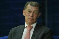 Максим Топилин рассказал о новых правилах продажи сигарет