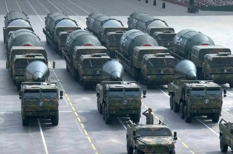 Китай показал ядерную ракету, способную поразить всю планету