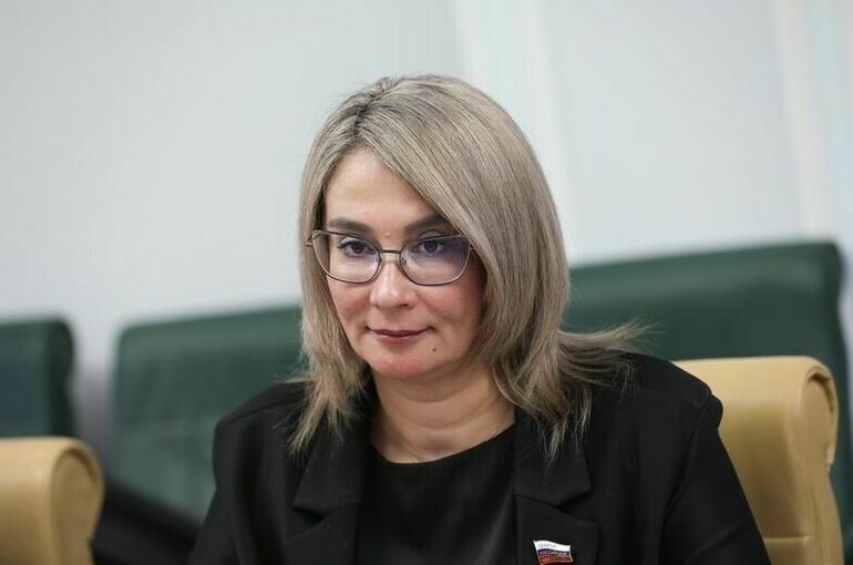 Сенатор призвала популяризировать алиментные соглашения при разводе