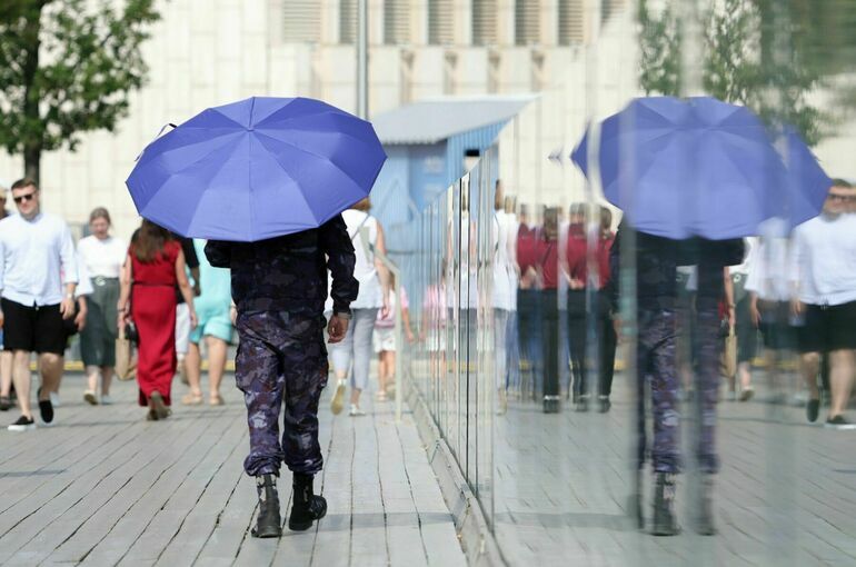 Синоптик рассказал, сколько еще продлится лето 