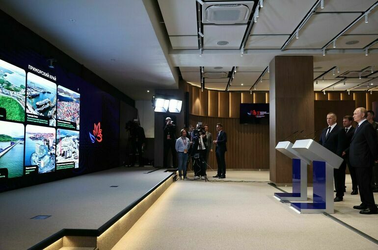 Путин открыл Тихоокеанскую железную дорогу