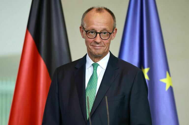 В СВР заявили об одержимости Мерца реваншем за разгром нацистской Германии