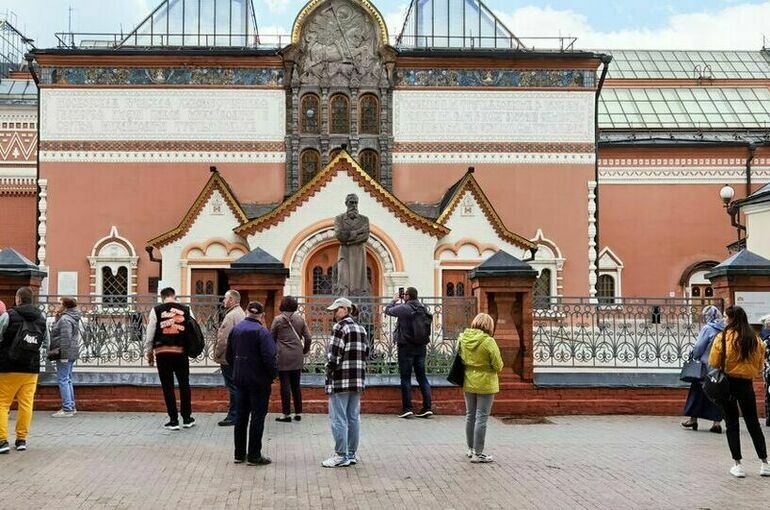 ТАСС: Причиной пожара в Третьяковской галерее стало возгорание кабеля