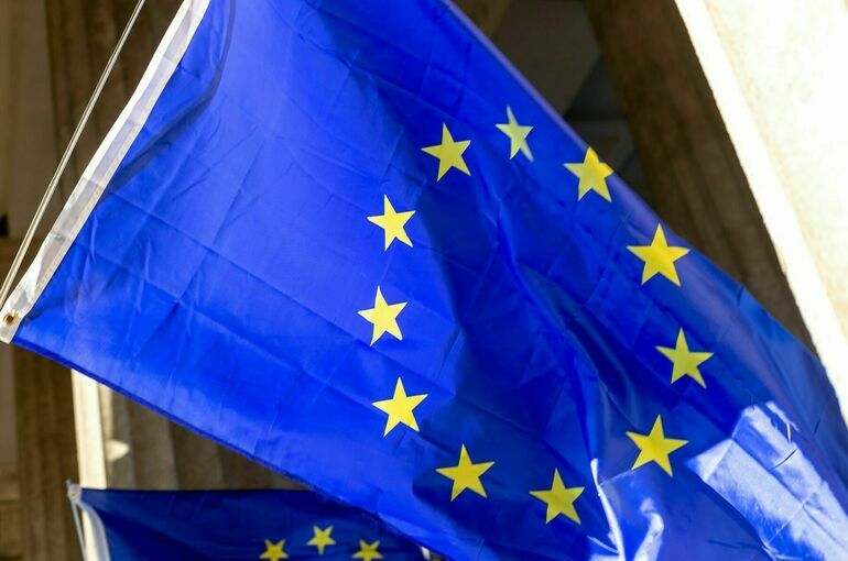 Политолог объяснил, чем обернется отказ стран Евросоюза от российской нефти