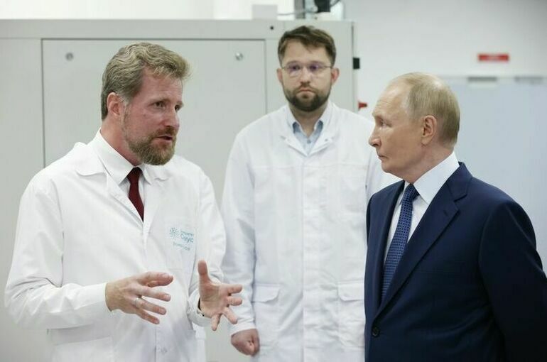 Путину показали технологию тактильной передачи ощущений «осязашка»