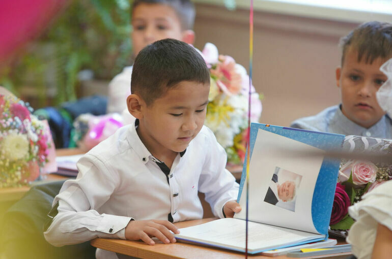 Рособрнадзор: Около 87% детей мигрантов не примут в российские школы