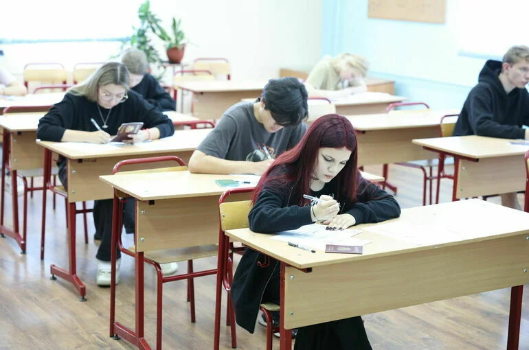 Эксперимент со сдачей только двух предметов на ОГЭ продолжат