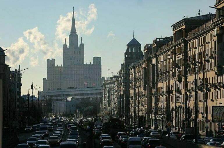 В центре Москвы перекроют часть площади на четыре дня