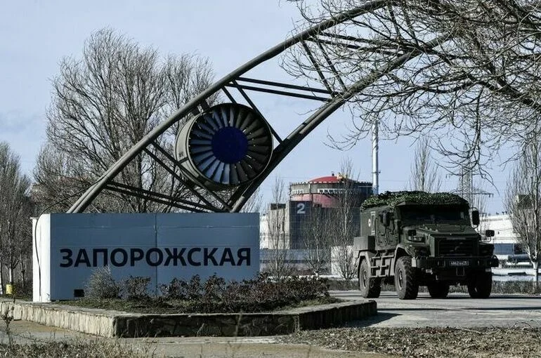 Украинские боевики обстреляли топливные склады ЗАЭС