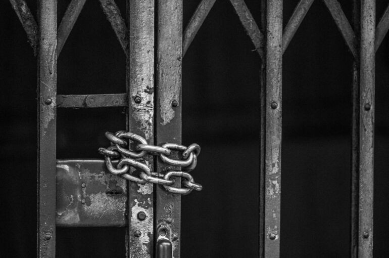 Прокурор запросил смертную казнь для подозреваемого в убийстве активиста Кирка