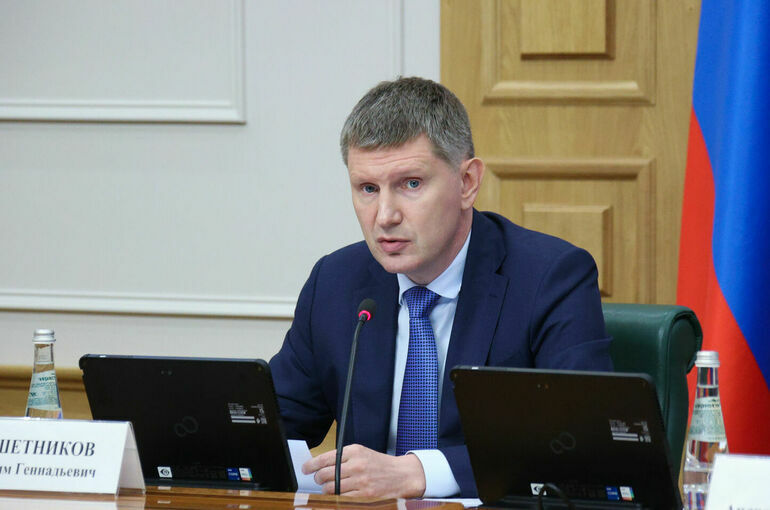 Решетников: Россия не готова в перспективе полагаться на иностранную рабочую силу 