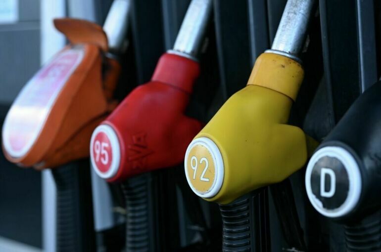 ФАС выдала предупреждение из-за завышения цен на бензин в Тюменской области