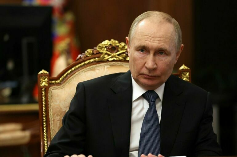 Президент заявил, что Россия специально снижает темпы роста экономики