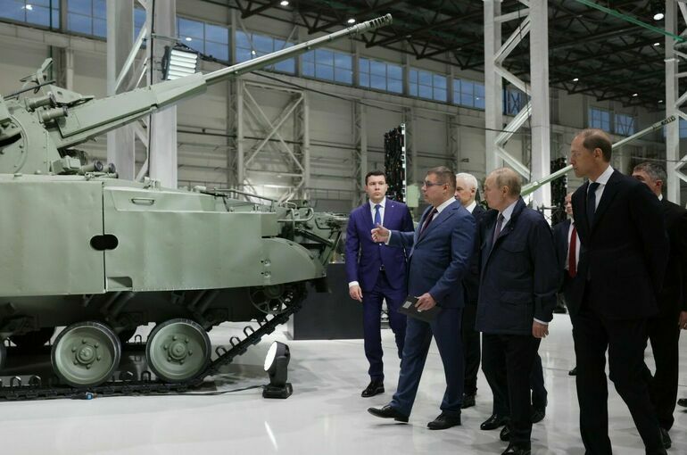 Путин: Молодые специалисты ОПК продолжают традиции