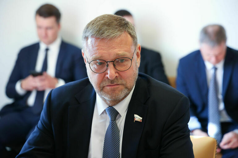 Сенатор Косачев призвал не признавать чемпионами победителей соревнований без участия России