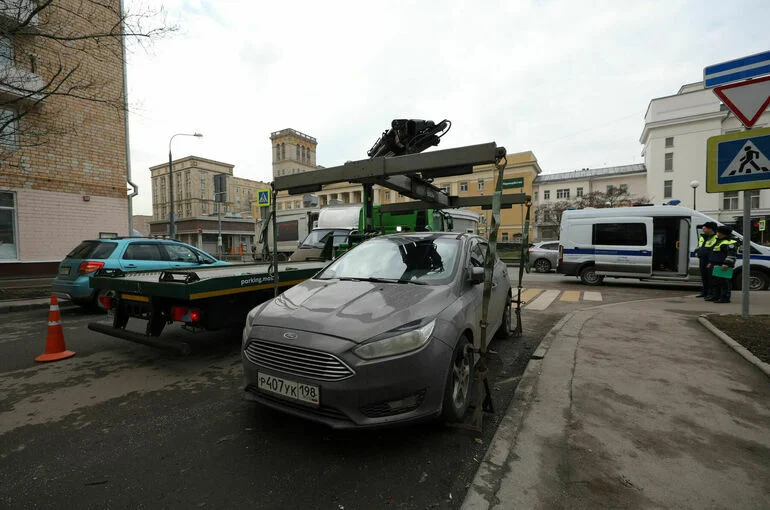 Региональным властям предложили разрешить самим эвакуировать машины нарушителей