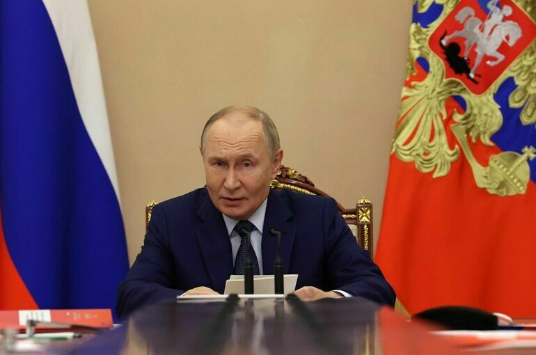 Путин заявил, что стратегическая стабильность в мире продолжает деградировать