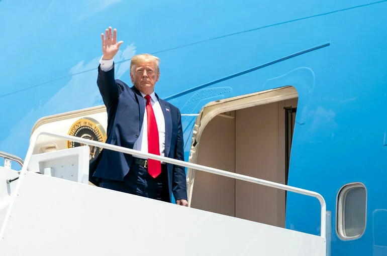 Трамп: Страны НАТО должны сбивать российские самолеты при нарушении границ