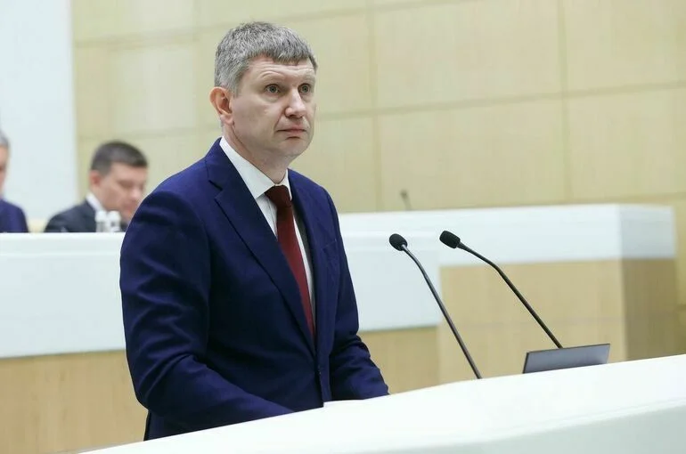 В Минэкономразвития заложили в прогноз плавное ослабление курса рубля