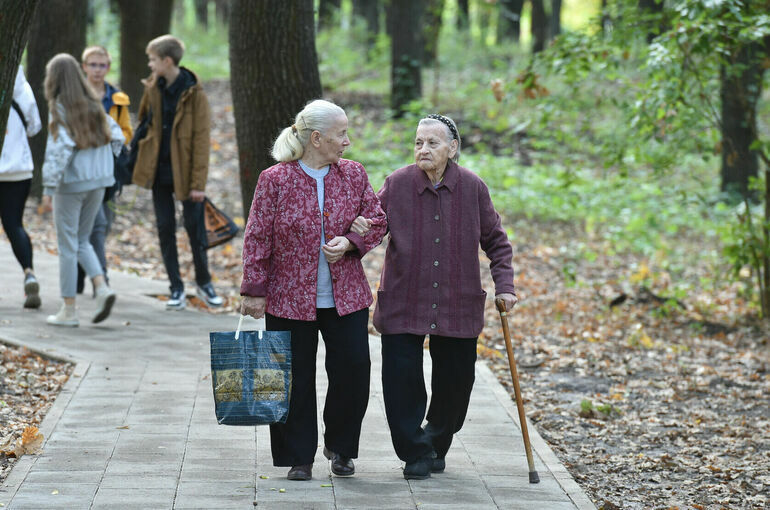 Пенсионеры до начала октября могут выбрать форму соцподдержки