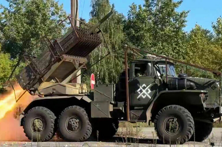 Российские военные проводят зачистку Кировска в ДНР