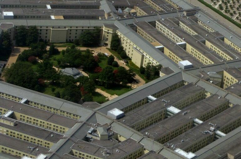 WP: Глава Пентагона без объяснения причин созвал сотни генералов и адмиралов
