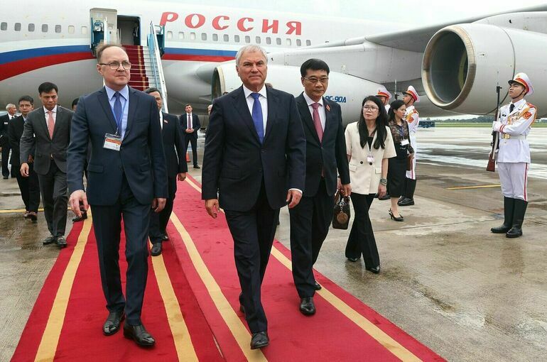 Володин прибыл в Ханой