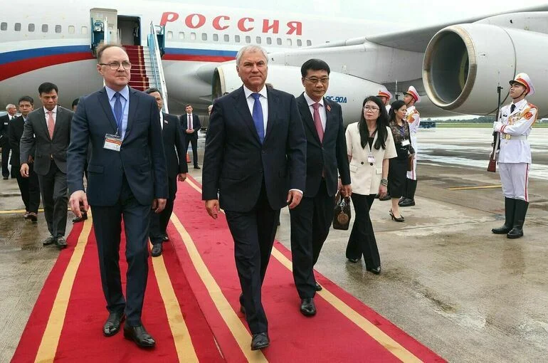 Володин прибыл в Ханой