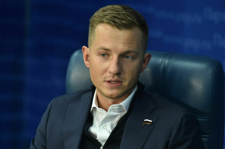 Депутат предложил учредить День детских и молодежных организаций