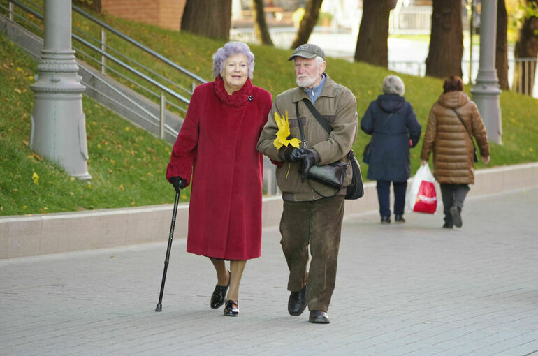 Некоторые регионы произведут выплаты ко Дню пожилого человека