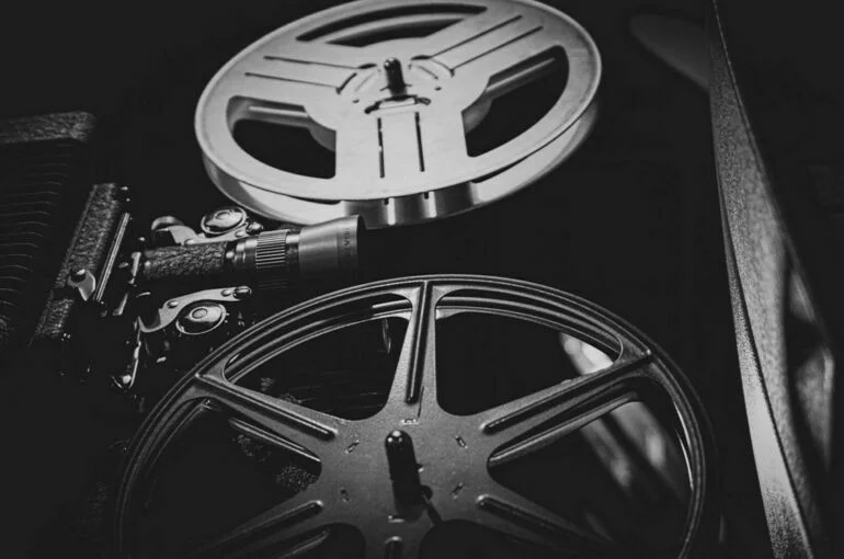 Военкор RT представил фильм о работе священнослужителей на фронте