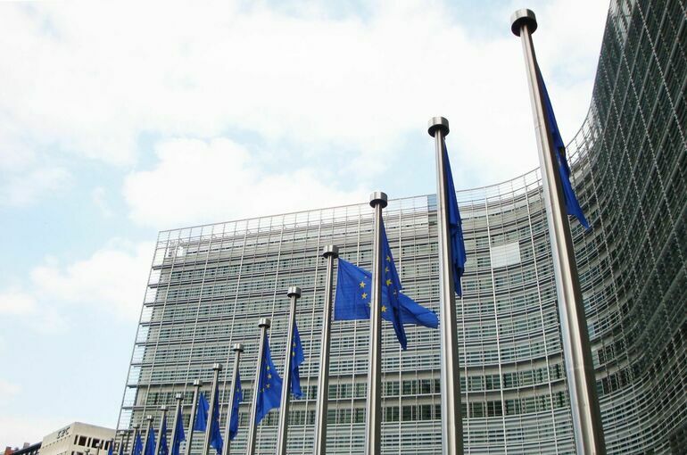 Еврокомиссия: Киев получил 4 млрд евро в рамках макрофинансовой помощи