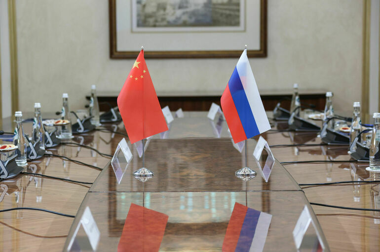 Россия и Китай 2 октября отмечают 76-летие установления дипотношений