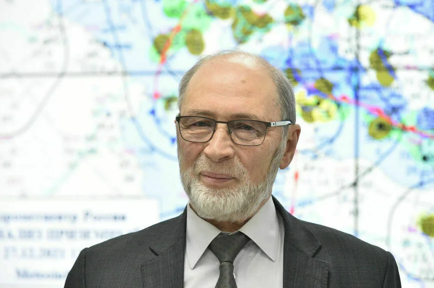 Научный руководитель Гидрометцентра Роман Вильфанд.