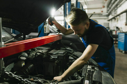 За самостоятельный ремонт машин по ОСАГО могут начать платить больше