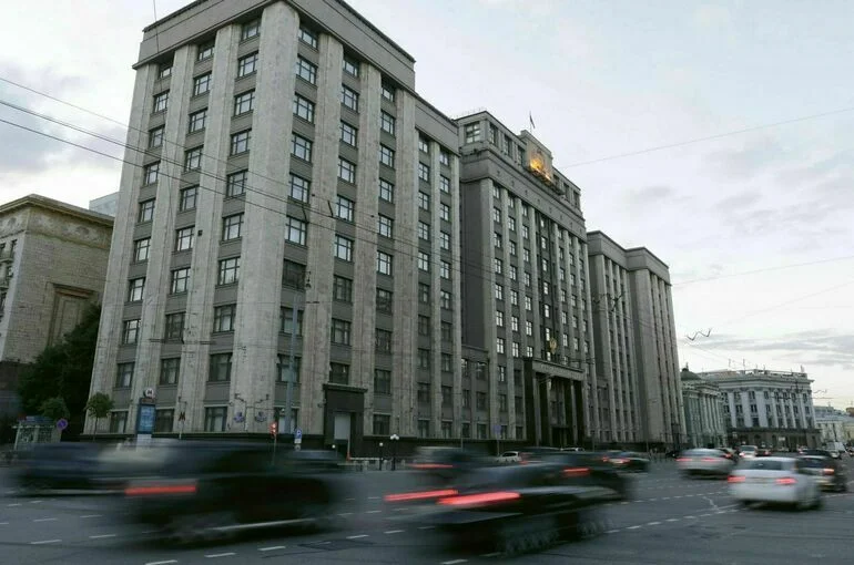 В Госдуме рассмотрят законопроект о защите от взыскания доходов участников СВО