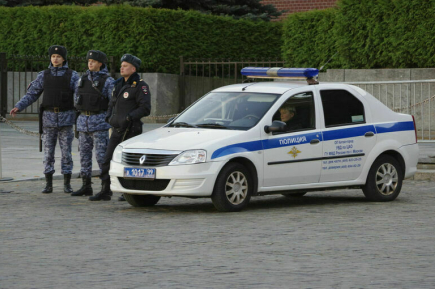 Правила устройства на службу в полицию упростят