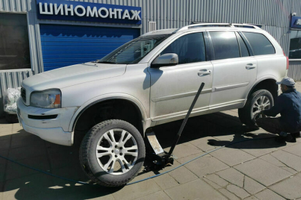 Эксперт рассказал, когда лучше поменять летние шины на зимние 