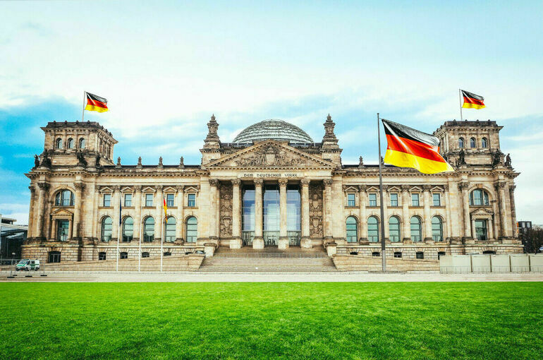 В Германии предложили Мерцу отправиться воевать на Украину