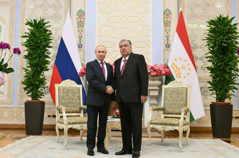 Путин: Отношения России и Таджикистана развиваются, впереди много работы