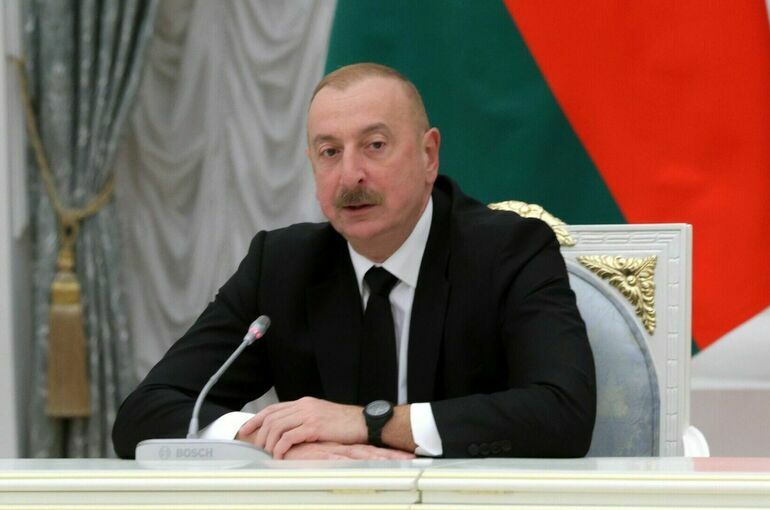 Алиев уверен, что следствие в России разберется в причинах падения самолета AZAL